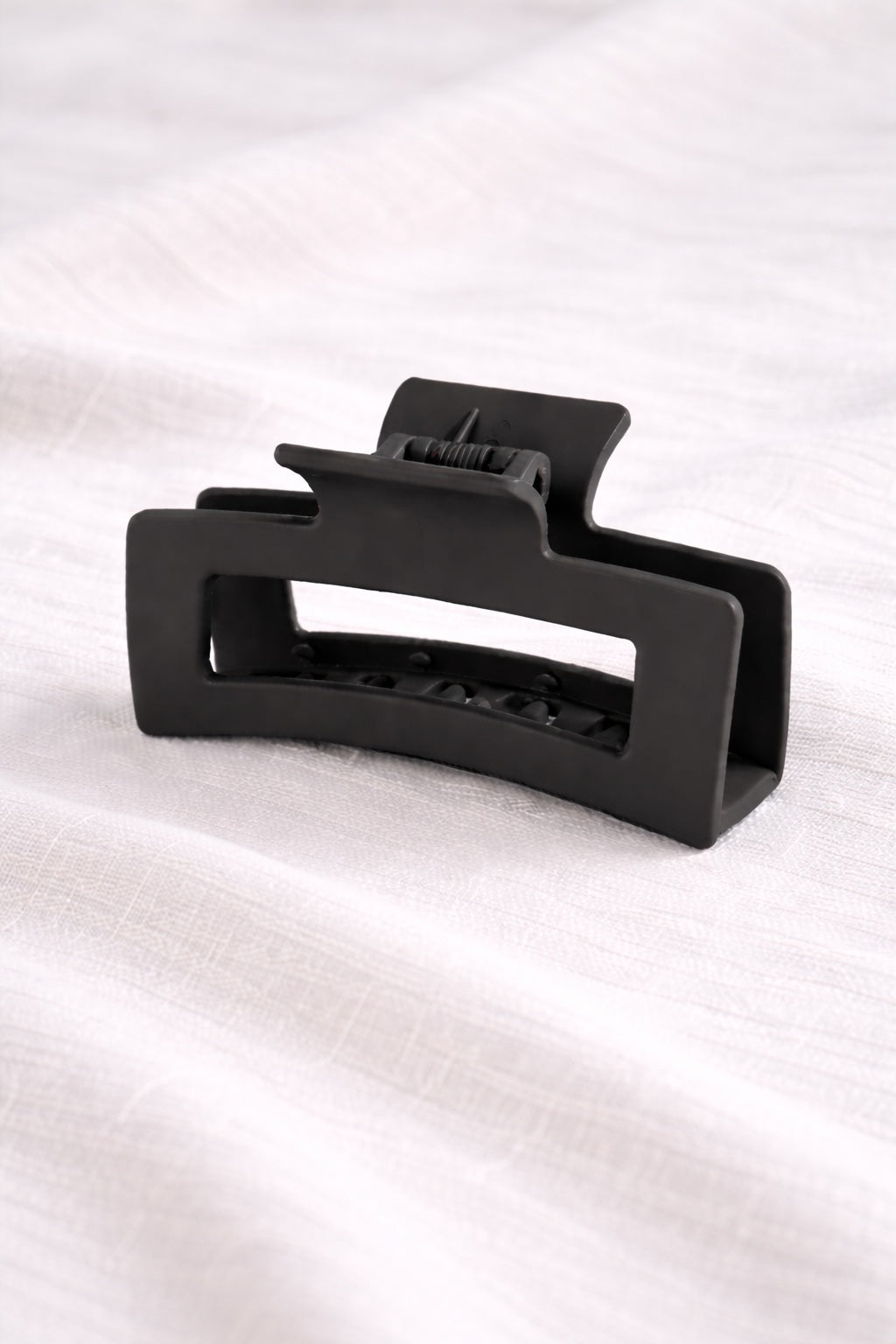 Object 406. Matte Hair Claw Clip Set (8 Pieces) — Hair Accessory — unbranded object